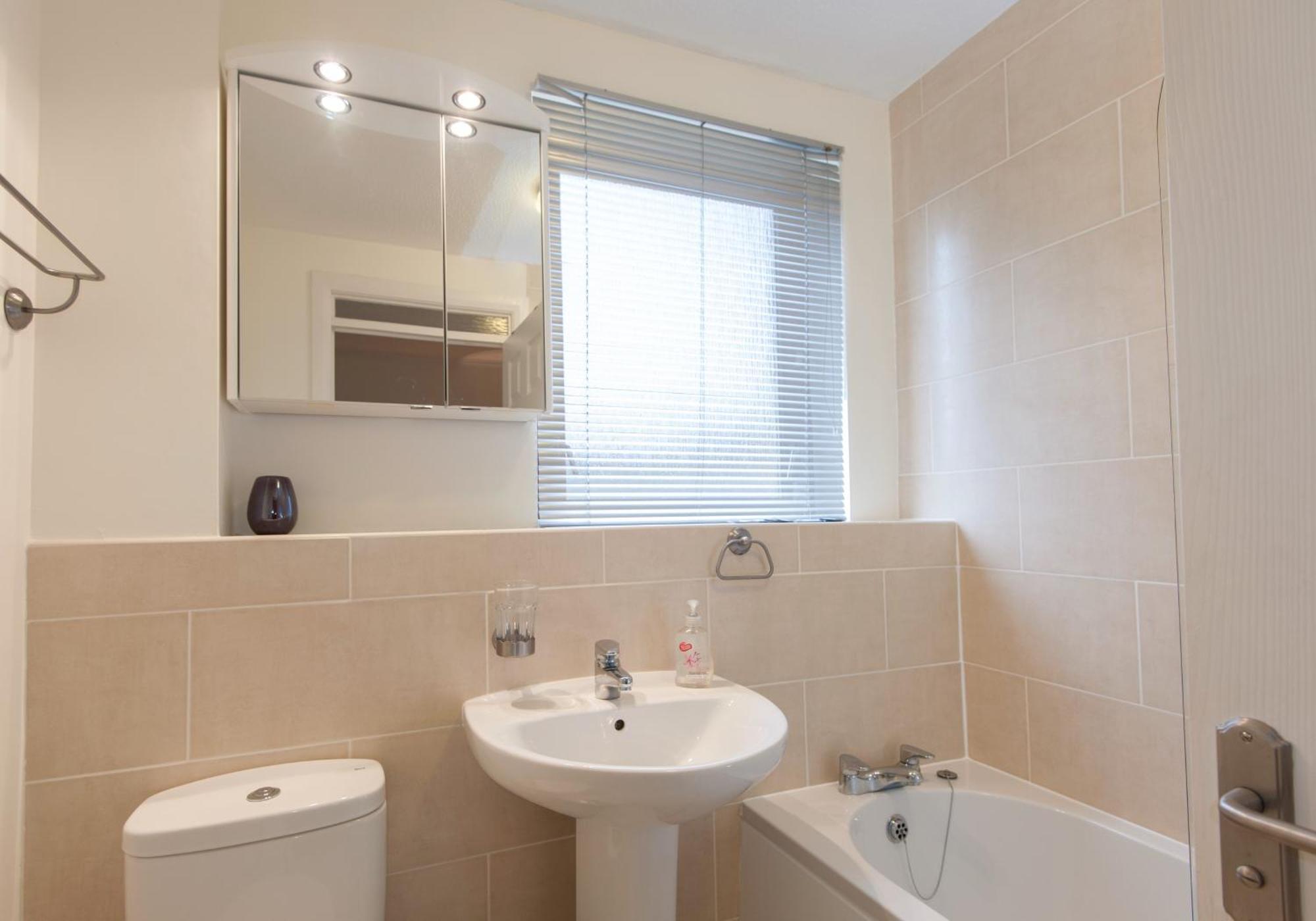 Logie Green Road Apartment Edinburgh Exterior photo